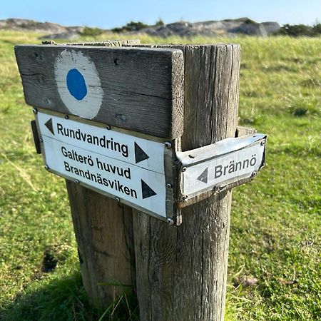Mycket Trevlig Stuga Pa Braennoe Med Havsutsikt Branno Bagian luar foto