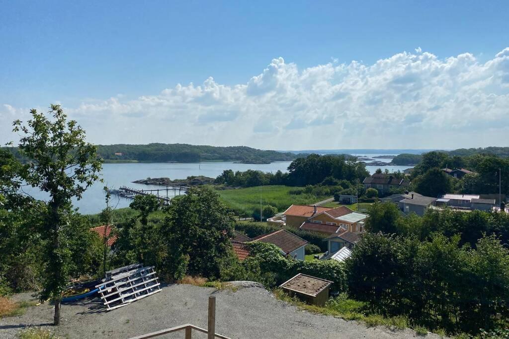 Mycket Trevlig Stuga Pa Braennoe Med Havsutsikt Branno Bagian luar foto