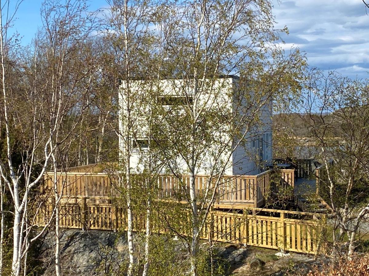 Mycket Trevlig Stuga Pa Braennoe Med Havsutsikt Branno Bagian luar foto