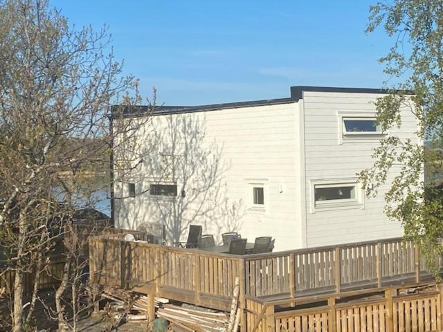 Mycket Trevlig Stuga Pa Braennoe Med Havsutsikt Branno Bagian luar foto